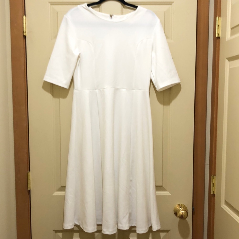 White back zipper dress.